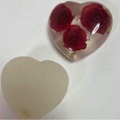 DXI Living アクセサリーボックス　可愛い　ローズ型　格安の画像