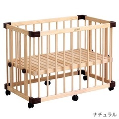 利便性抜群　利用3ヶ月ほどの良品　farska ベビーベッドの画像