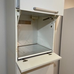 全部隠せる食器棚　③の画像