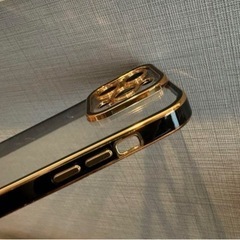 iPhone15pro 透明ケース　ブラックゴールドの画像