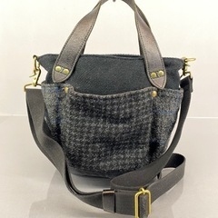 ハリスツイード×ユナイテッドアロー コラボ ななめがけ2wayショルダー冬バッグの画像