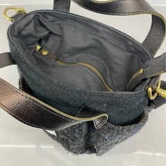 ハリスツイード×ユナイテッドアロー コラボ ななめがけ2wayショルダー冬バッグの画像