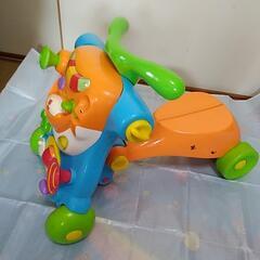 無料　トイザらス　3way ウォーカー