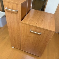 【決まりました】本棚(2個セット)お譲りします。
