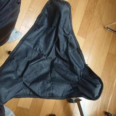 折り畳みチェアーの画像