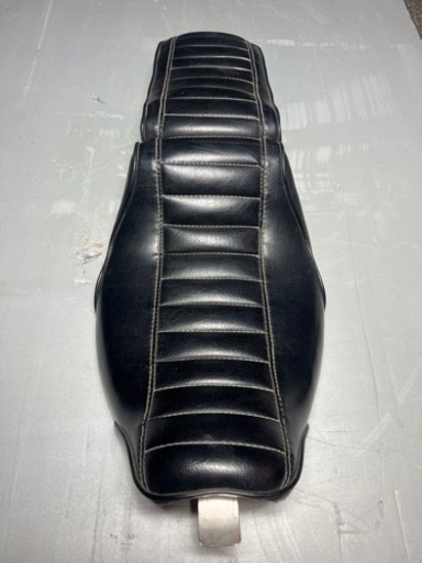 スポーツスター　XL1200 SUNDANCEシート