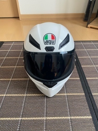 ヘルメット　AGV