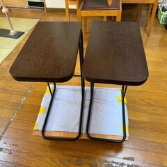 小さいサイドテーブル