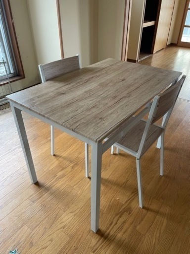 【受け取り者決まりました】ダイニングテーブルと椅子2脚