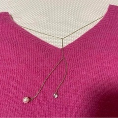 美品★アプワイザーリシェ　バックチェーン付きニットの画像
