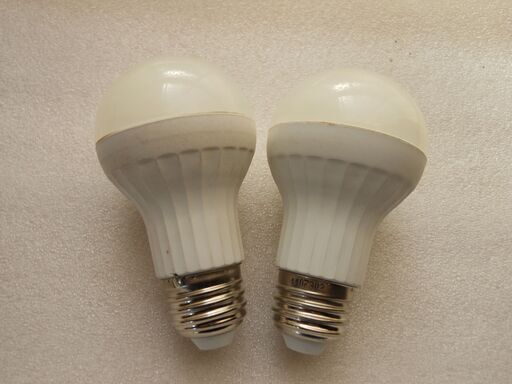 値下3000円→2500円　中古  LED電球  9個  E26口金 口金変換アダプタ2個（E10→E26）