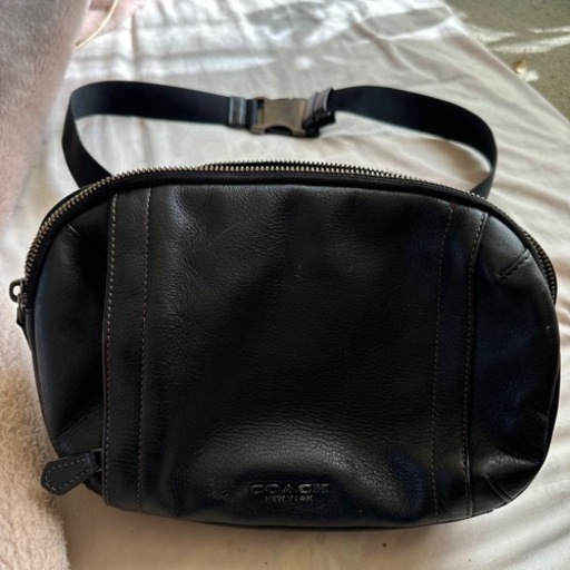 COACHボディバック