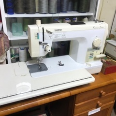 直線縫い工業用ミシン