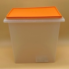 タッパウェア 10キロキーパー1つと5キロキーパー1つ　未使用品 新品未使用］Tupperware タッパーウェア 10キロキーパーの通販