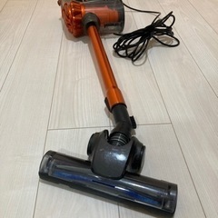 コード式サイクロンスティック掃除機（タービンヘッド