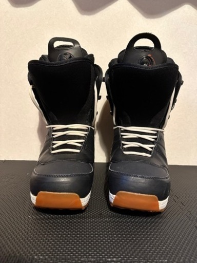 SALOMON スノーボードブーツ