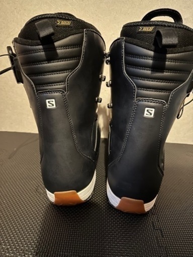 SALOMON スノーボードブーツ