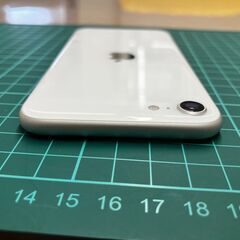 iPhoneSE2ホワイト64G本体のみ(管理No.15)