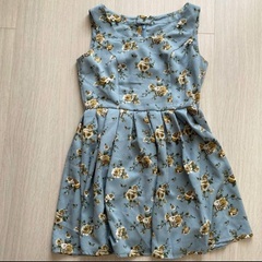 ★値下げしました★美品 earth 花柄ワンピース Sサイズ