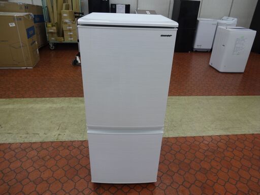 ID 383999　冷蔵庫２ドア　137L　シャープ　２０１９年　SJ-D14E