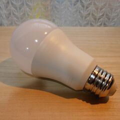 ２００円値下　LED電球　E26口金 12.3W 100W形相当 昼白色 5000K 1710ルーメンの画像
