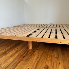シングルベッド　フレーム　２つの画像