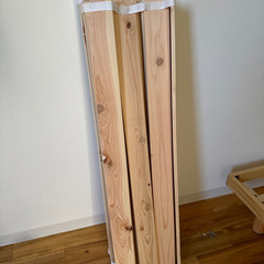 シングルベッド　フレーム　２つの画像