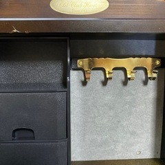 イースターラビット収納付き時計の画像