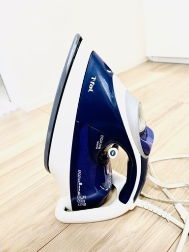 『値下げしました』商品名: T-FAL FV9604J0 スチームアイロン[フランス製]