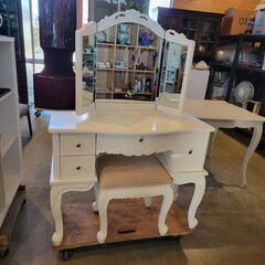 ドレッサー・白・猫足