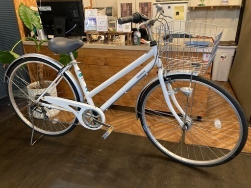 【新春SALE！LEDオートライト】6段変速　27インチ自転車　ホワイト