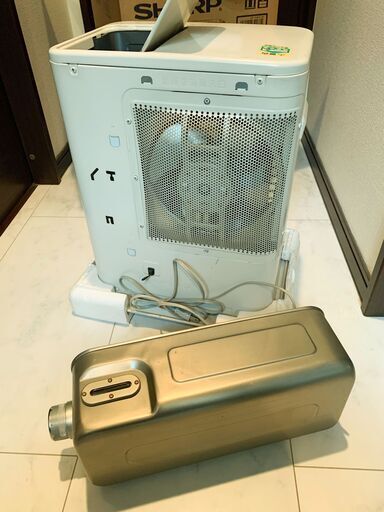 SHARPシャープ石油ファンヒーターOK-H30A-W (yukichan) 大和八木の季節
