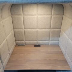 DRAFT COOM 防音 1人用ブース デスク 机  ダウンライト 音遮断 サイズW1000 x D900 x H1600 x DH700mm 85kg 残3 菊TKの画像