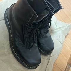 ドクターマーチン 8ホールの画像