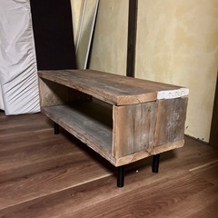 シャビー系ウッドなローテーブルです。 オシャレインテリア。の画像