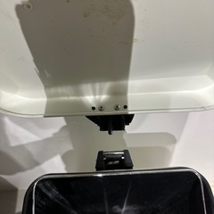 🙅‍♀️【売切】【ジャンク品】ステンレス　ゴミ箱　無料の画像