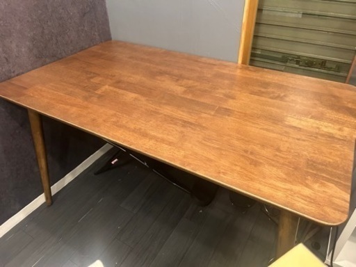 【ほぼ新品】ダイニングテーブル　未使用