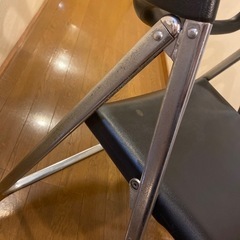 無料 折りたたみ椅子の画像
