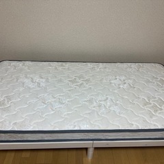 家電一式とベッド