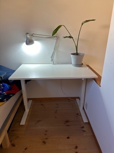 パソコンデスク IKEA