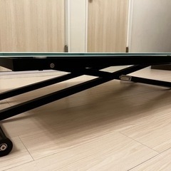 ニトリ ガラス 昇降テーブルの画像