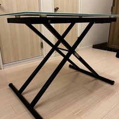 ニトリ ガラス 昇降テーブルの画像