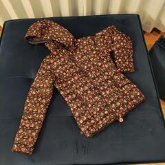 薄手ダウン　バラ模様