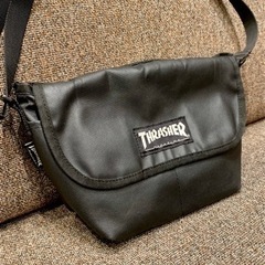スラッシャー　バッグ　中古