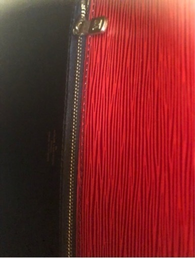 今日限定値下げ‼️LOUIS VUITTONショルダーバッグ　エピ
