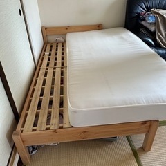 ニトリ シングルベッドとマットレスの画像