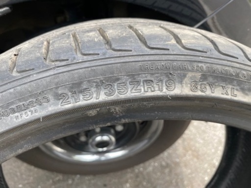 215/35/19 2本