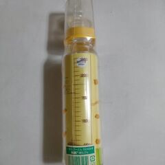 NUK　可愛いプーさんの哺乳瓶　(未使用品)の画像