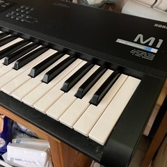 KORG M1