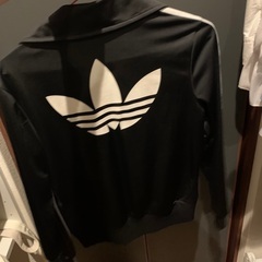 adidasオリジナルの画像
